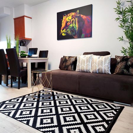 Dolce Vita Zafir Apartman Budapest Luaran gambar
