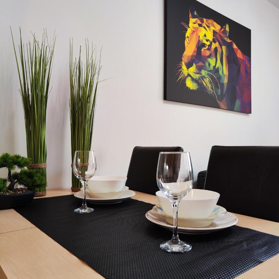 Dolce Vita Zafir Apartman Budapest Luaran gambar