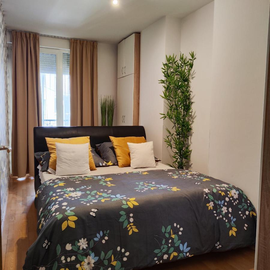 Dolce Vita Zafir Apartman Budapest Luaran gambar